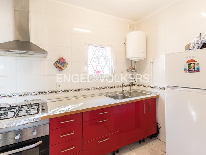 Foto fa9a438d-e665-4075-baea-f81c697357a9. Maison avec chauffage parking dans Pinemar Pineda de Mar