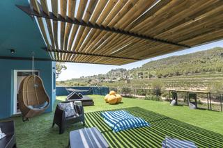 Casa en Vespella de Gaià. Vineyard vista retreat calma, diseño y naturaleza