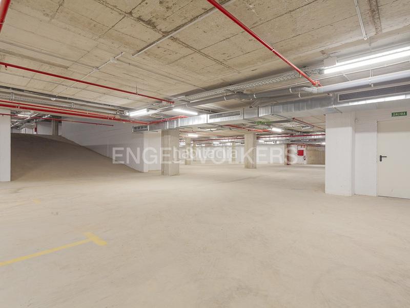 Foto 790ebb6b-23de-4d3c-b8c4-3a9986c7c7df. Lloguer apartament amb calefacció aparcament piscina a Esplugues de Llobregat