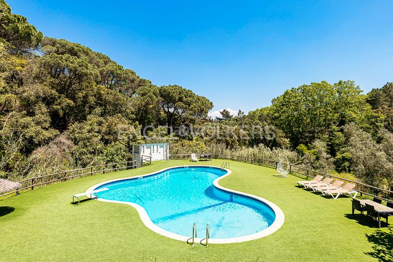 Foto 4279a166-8476-44ab-93f2-aff0d3a76b67. Casa con riscaldamento parcheggio piscina in Niàgara Parc -Àgora Parc Tordera