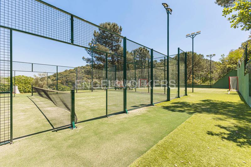 Foto f4e1e65e-09ef-4f03-9b4d-6d0ff028d72a. Casa con riscaldamento parcheggio piscina in Niàgara Parc -Àgora Parc Tordera