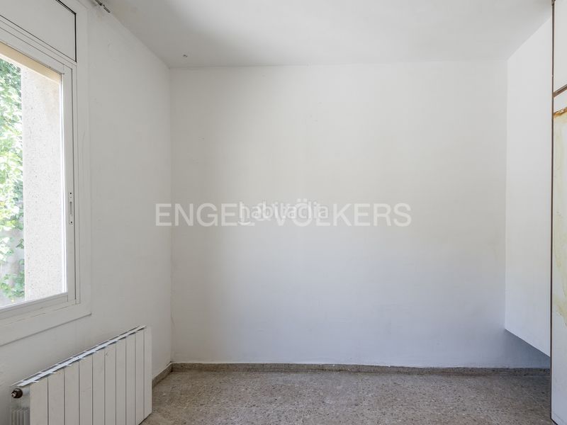 Foto 003812c6-6798-4331-afd2-9d372f8afa24. Casa amb calefacció aparcament piscina a Sant Genís dels Agudells Barcelona