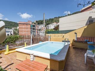 Casa a Sant Genís dels Agudells. Propiedad con muchas posibilidades y vistas excepcionales