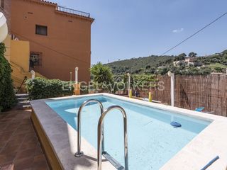 Casa a Sant Genís dels Agudells. Propiedad con muchas posibilidades y vistas excepcionales