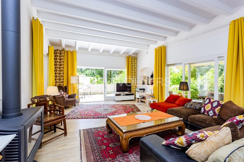 Foto 00515fda-3fb5-4a47-b8ac-1f9ca9d398e8. Casa con riscaldamento parcheggio piscina in Roda de Barà