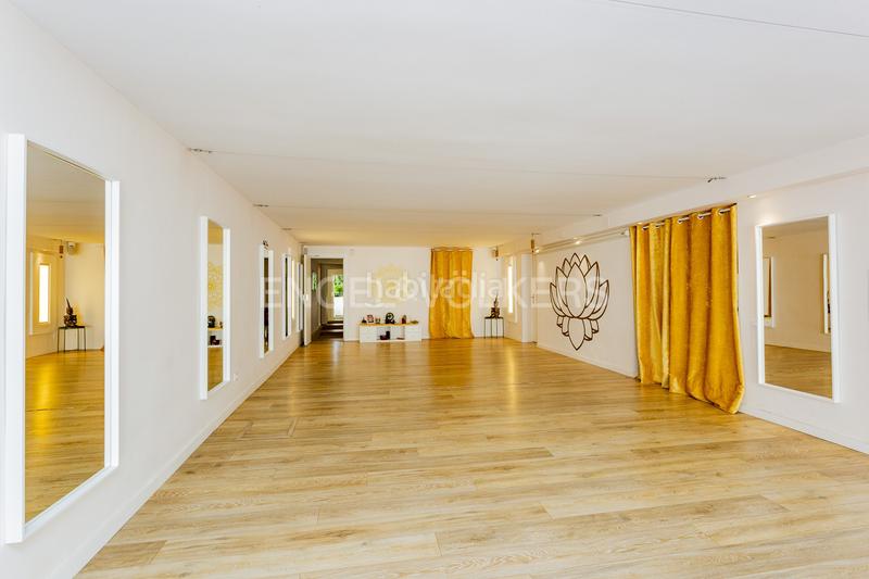 Foto 0cd9d96d-a7dc-4a4a-9ab3-df03446ed0d6. Casa con riscaldamento parcheggio piscina in Roda de Barà