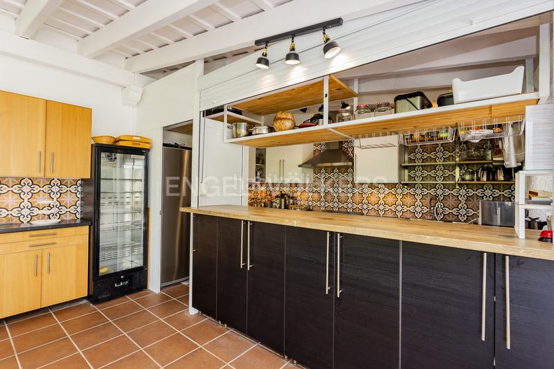 Foto 2fe24fa2-3c52-42c6-a088-31d68188bbbd. Casa con riscaldamento parcheggio piscina in Roda de Barà