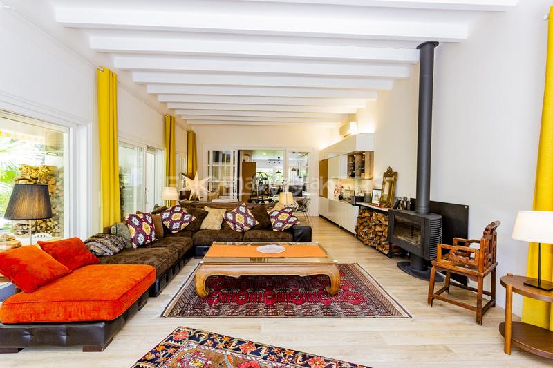 Foto aa4ca5f6-831d-4668-a6df-15176adb759c. Casa con riscaldamento parcheggio piscina in Roda de Barà