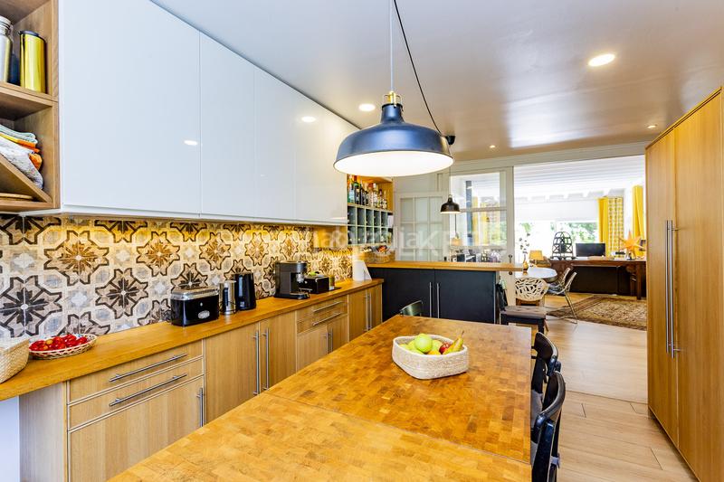 Foto b418f7f0-88d1-4c01-ad04-9e9a06174150. Casa con riscaldamento parcheggio piscina in Roda de Barà