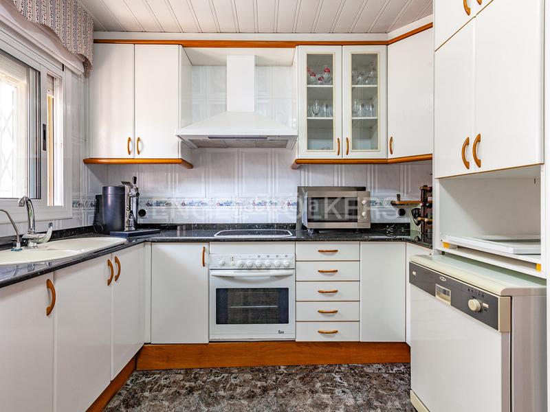 Foto 1d97b54f-c0fc-46fc-8acd-4122467596e7. Casa  4 vientos unifamiliar con piscina y vistas inmejorables. en Terrassa