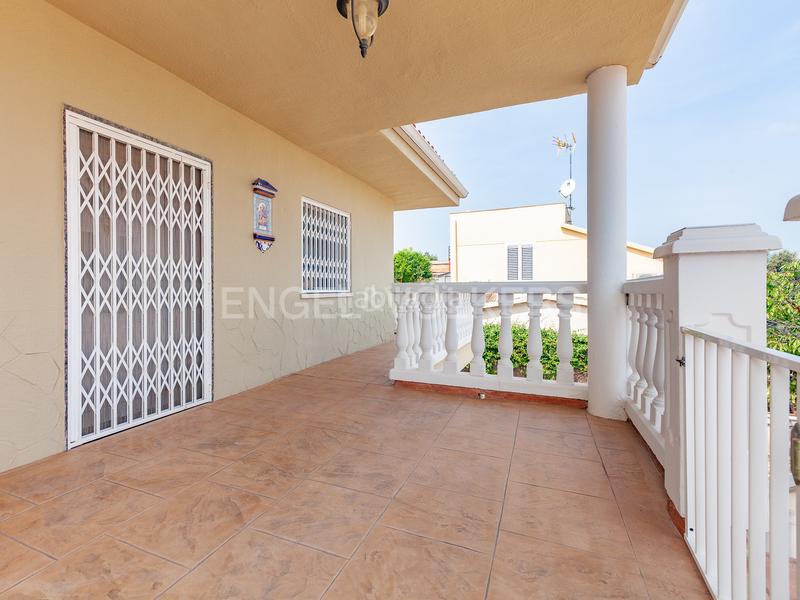 Foto 1f71d555-7322-4a7a-9c60-413bd2cc6c1f. Casa  4 vientos unifamiliar con piscina y vistas inmejorables. en Terrassa