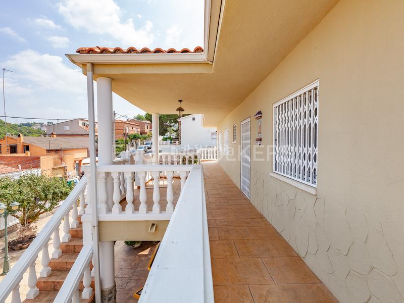 Foto 3b8137dc-6360-4cbe-af3d-d3461dd1c2d2. Casa  4 vientos unifamiliar con piscina y vistas inmejorables. en Terrassa