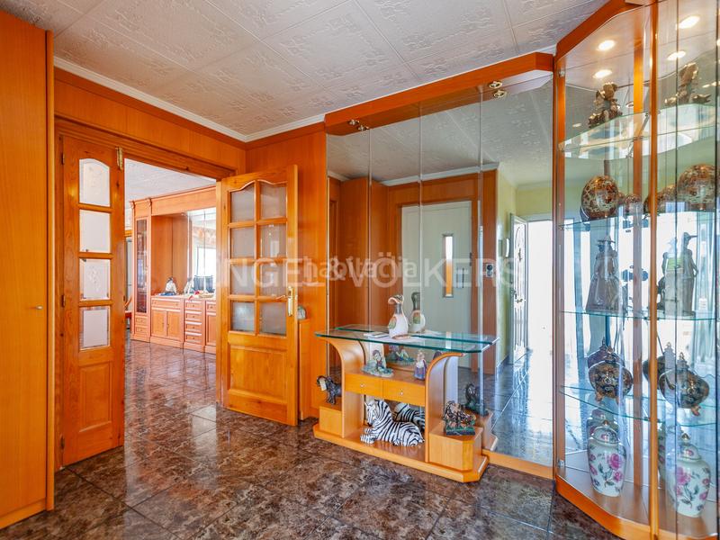 Foto 6631f14d-a1d3-4a45-bf9e-e6081760faef. Casa  4 vientos unifamiliar con piscina y vistas inmejorables. en Terrassa