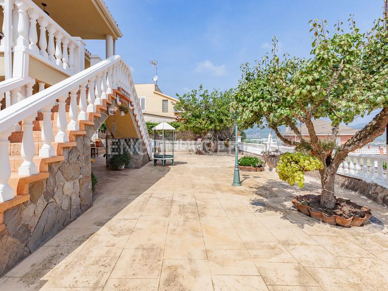 Foto 7504d07b-1ce7-4fa9-9562-9be22fe97a40. Casa  4 vientos unifamiliar con piscina y vistas inmejorables. en Terrassa