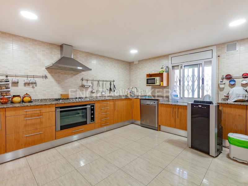 Foto 9e47e05d-93a5-4069-91a8-480df97571a2. Casa  4 vientos unifamiliar con piscina y vistas inmejorables. en Terrassa