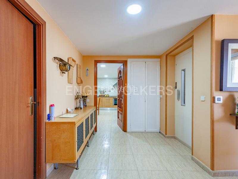 Foto d918f5d2-a19c-4699-b467-dba8920ad4b7. Casa  4 vientos unifamiliar con piscina y vistas inmejorables. en Terrassa