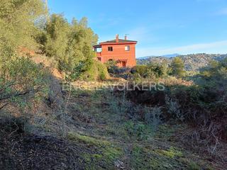 Residential Plot in Cervelló. Destacado terreno donde construir la vivienda de sus sueños