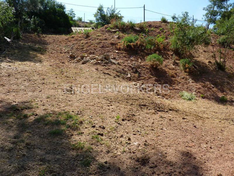 Foto cc35a063-c32e-4a24-82a0-e4aa5fe7be26. Wohngrundstück in Cervelló