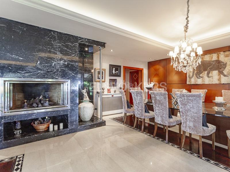 Foto 058290cb-0622-4a54-bb9d-8cf4b4a71129. Casa con riscaldamento parcheggio piscina in Calella