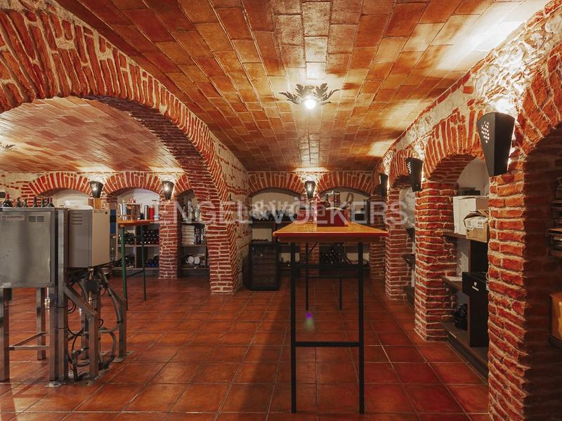 Foto 1d2d8f54-dfcc-4e85-b9e6-2419b9fb39c2. Casa con riscaldamento parcheggio piscina in Calella