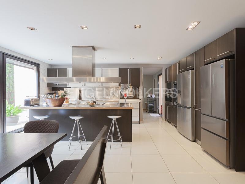 Foto 1dfb875f-0232-410b-af1b-399415e37029. Casa con riscaldamento parcheggio piscina in Calella