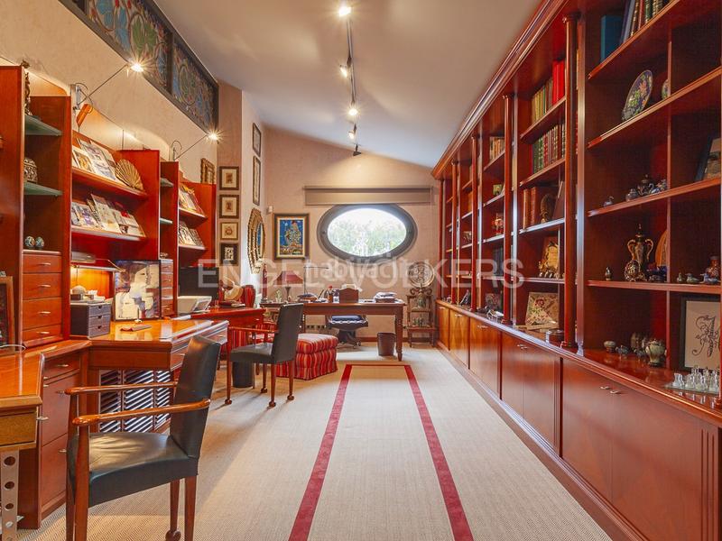 Foto 2c17861d-820d-476b-9dcf-debb4b8c3429. Casa con riscaldamento parcheggio piscina in Calella