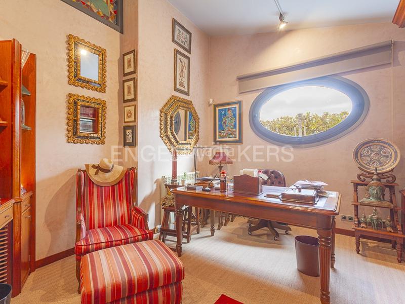 Foto 514f2069-762d-49d9-9e79-47487e467231. Casa con riscaldamento parcheggio piscina in Calella