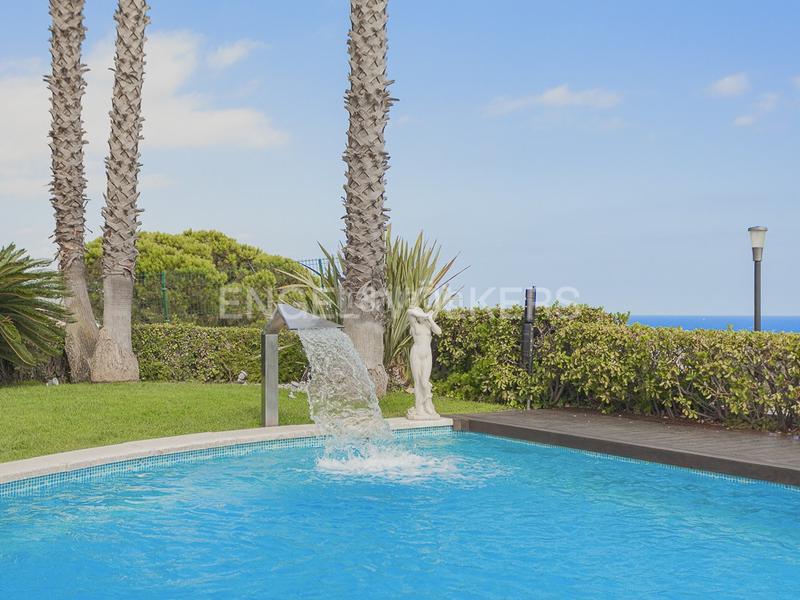 Foto 5a57f8c3-dcae-4d4c-aca0-31c4e6aa1a8d. Casa con riscaldamento parcheggio piscina in Calella