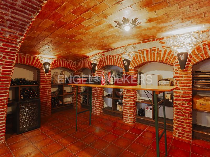 Foto 7b3cb17e-1958-4fb4-a7da-076838b6b67c. Casa con riscaldamento parcheggio piscina in Calella