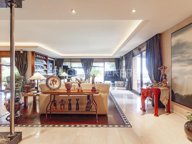 Foto 9f98e52a-b3ac-4806-b849-1d2dba281c59. Casa con riscaldamento parcheggio piscina in Calella