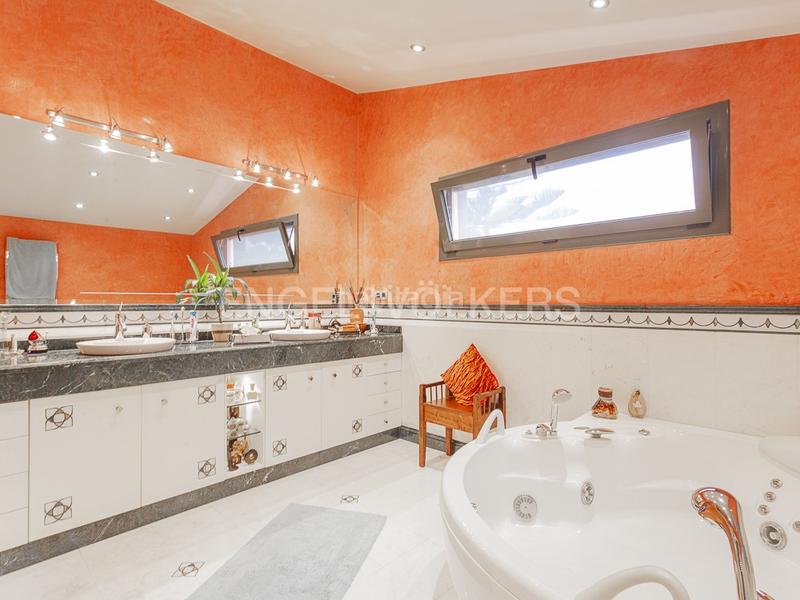 Foto a9a1f04d-4190-4691-aba4-2239908f9318. Casa con riscaldamento parcheggio piscina in Calella