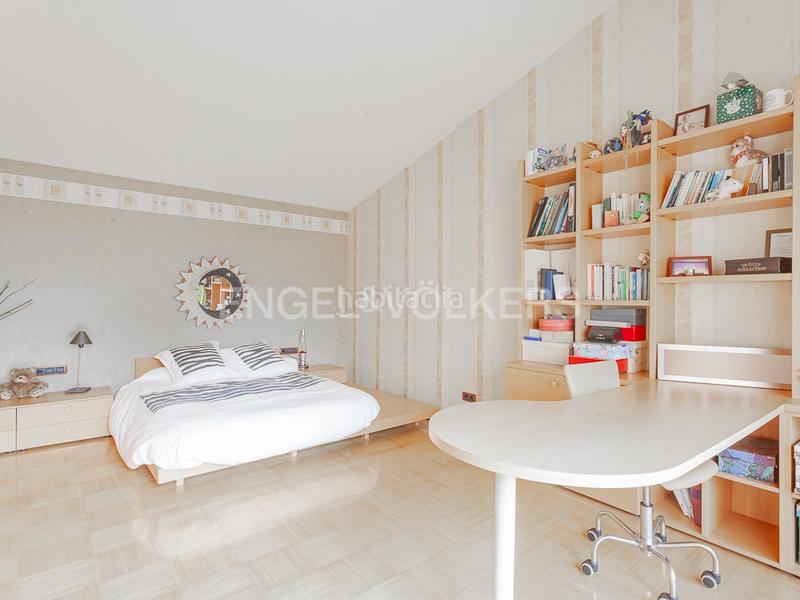 Foto ceea2930-d50f-43ef-8cab-3fed6b8b375c. Casa con riscaldamento parcheggio piscina in Calella