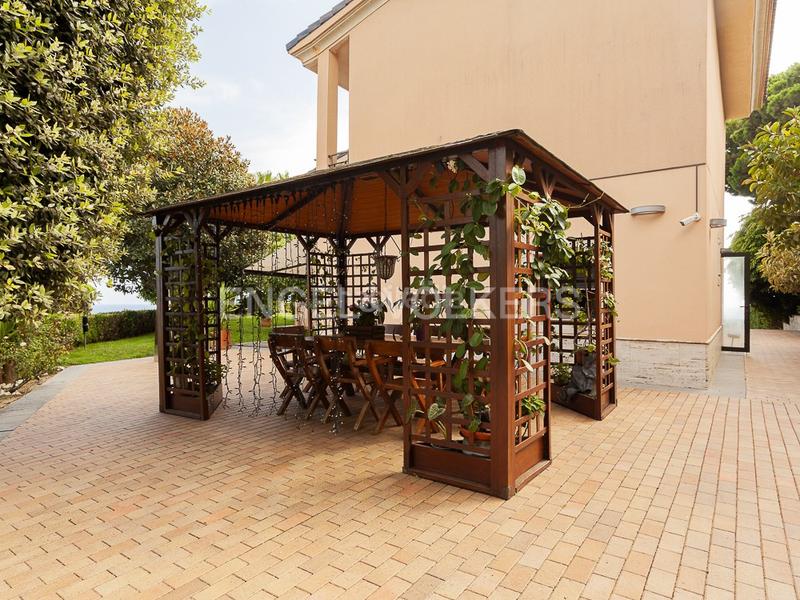 Foto e0129b02-9fe3-42b8-b4dc-c4f5371e9529. Casa con riscaldamento parcheggio piscina in Calella