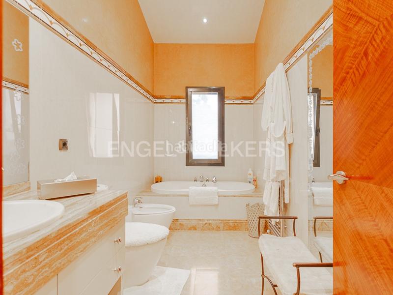 Foto e41cd3a3-7bcc-4d35-9356-4d07fc71aa12. Casa con riscaldamento parcheggio piscina in Calella