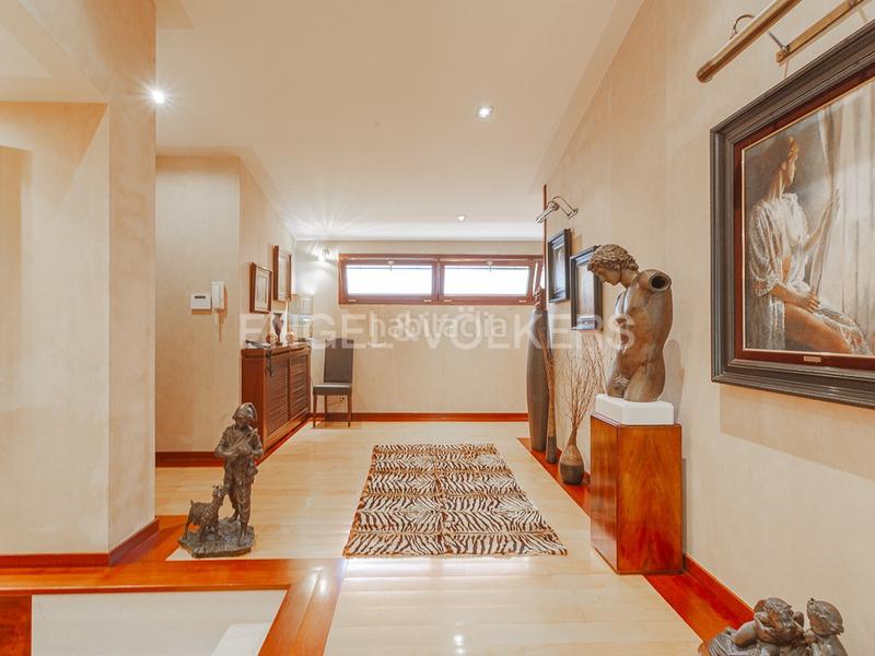 Foto ed0b20b6-cf52-44e7-a173-cd8c909449f3. Casa con riscaldamento parcheggio piscina in Calella