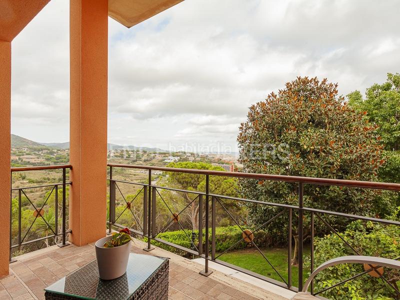 Foto f15523e4-f9ec-4778-83ab-b2a4c49b97aa. Casa con riscaldamento parcheggio piscina in Calella