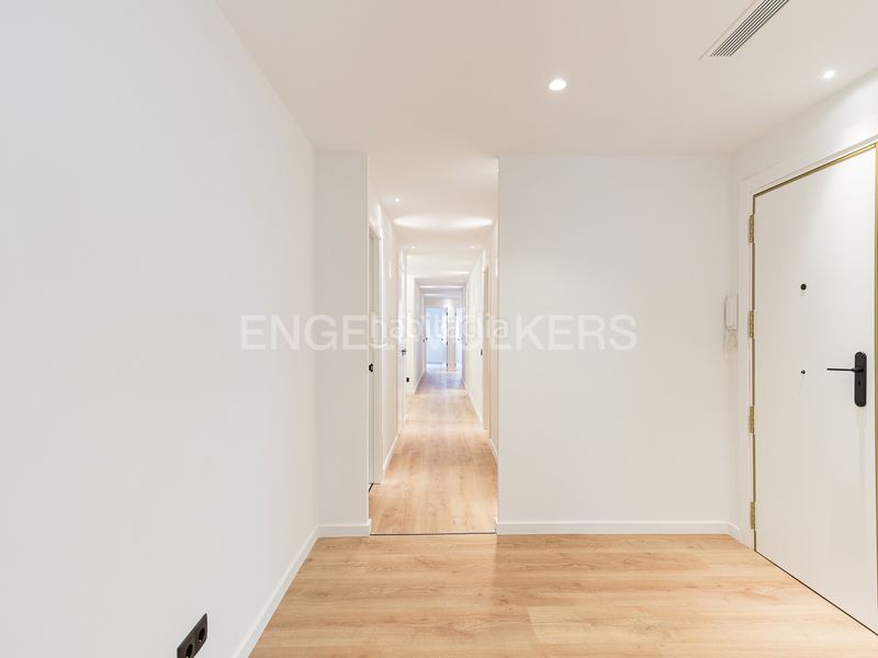 Foto 03554b71-9886-42ee-9ae7-7b669d93ba4b. Piso apartamento reformado a estrenar al lado de francesc macià en Barcelona