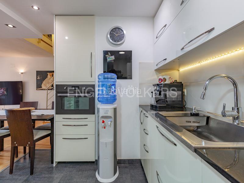 Foto bbeecb0f-7987-4e27-ab02-507e364895eb. Zweistöckige wohnung mit heizung parking in Can Pei Sitges