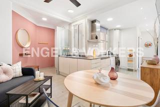 Alquiler Apartamento en El Camp d´en Grassot i Gràcia Nova. Bonito piso temporal amueblado en sagrada familia