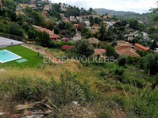 Residential Plot in Torrelles de Llobregat. Terreno con increíbles vistas!