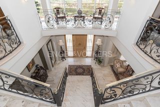Haus  Carrer de l'oreneta. Lujosa villa de arquitectura única cerca del mar