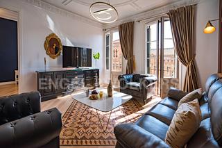 Alquiler Apartamento  Calle valencia. Elegante piso de 3 habitaciones en eixample