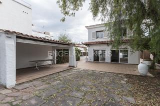 Casa a Centre. Espléndida casa a estrenar en sitges centro