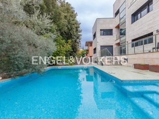 Casa in Valldoreix. Impresionante vivienda contemporánea de lujo en valldoreix