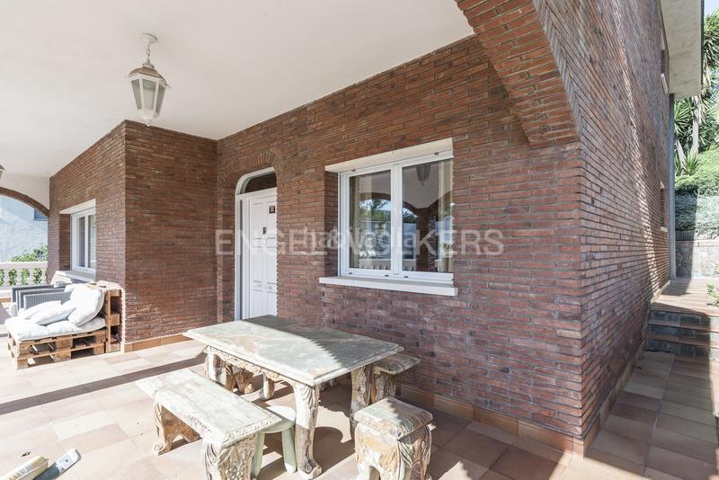 Foto 6dd9a68d-ae52-4875-9e16-d9e14014481c. Casa gran casa en Bellamar en una parcela de 1009m y 460m construidos. en Castelldefels