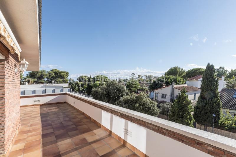 Foto d2aca105-8427-41c7-87e6-942004f5c5bf. Casa gran casa en Bellamar en una parcela de 1009m y 460m construidos. en Castelldefels