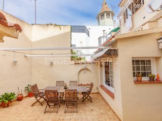 Casa adossada a Creu Alta. Adosada en la creu alta