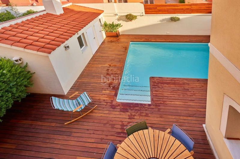 Foto 2020040e-d2a9-4b9c-b977-987502cc3901. Rent house with heating parking pool in Baixador Castelldefels