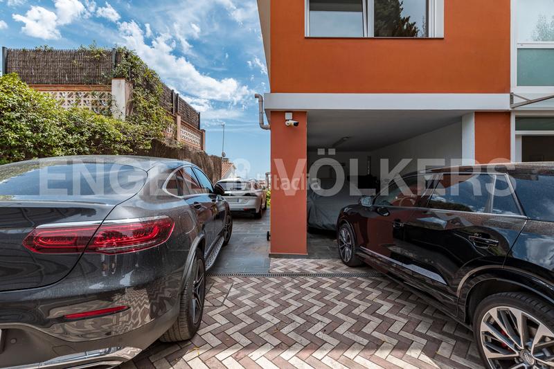 Foto 2bb440e6-df84-4a95-9a75-c2170bd9c8a5. Haus mit heizung parking pool in Montmar Castelldefels