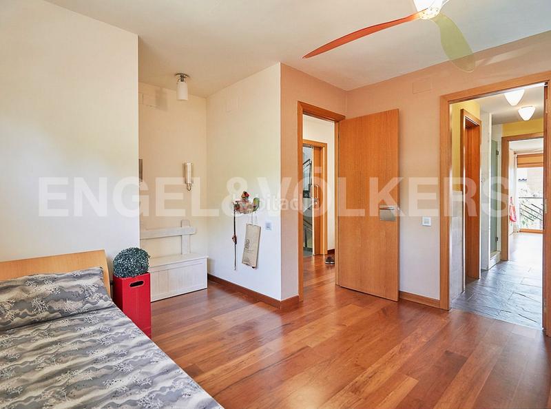 Foto 84b2bb03-7172-4747-a7ac-5f33e30e2bce. Haus mit heizung parking pool in Montmar Castelldefels